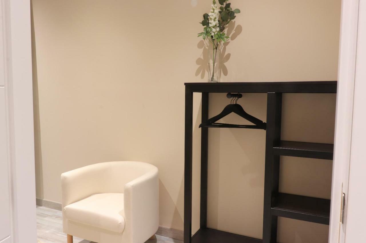 Apartamentos Turisticos Desiree อาเรวาโล ภายนอก รูปภาพ